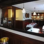 Weinhaus Woehler מלון 3*