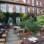 Szálloda Weinhaus Woehler 3*