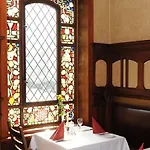 מלון Weinhaus Woehler 3*