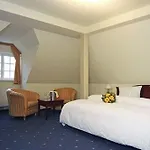 מלון Weinhaus Woehler 3*