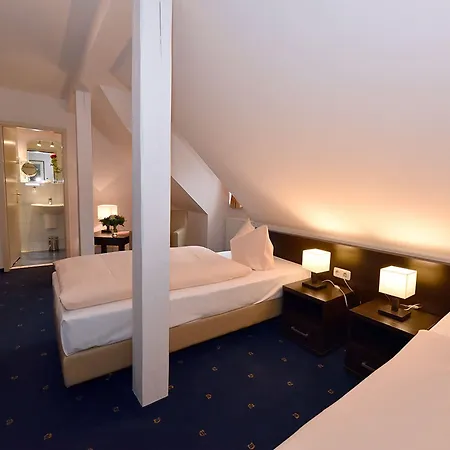 Weinhaus Woehler 3* Σβερίν