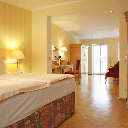 Weinhaus Woehler Hotell 3*