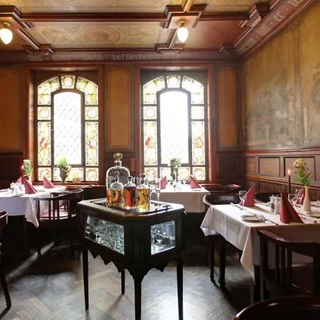 Weinhaus Woehler Σβερίν